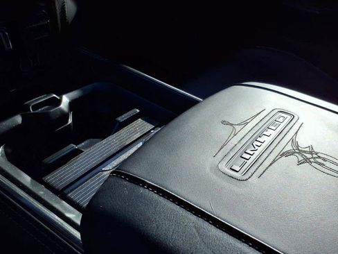 Used 2024 RAM 3500 Limited image 16