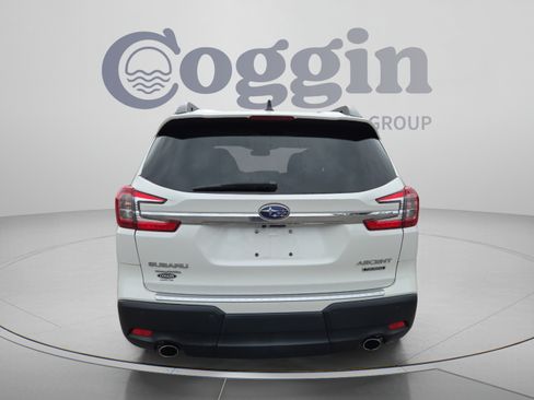 Used 2024 Subaru Ascent Touring AWD/4WD image 4