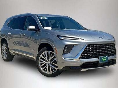 Used 2025 Buick Enclave Avenir w/ Trailering Package, 5000 lbs.
