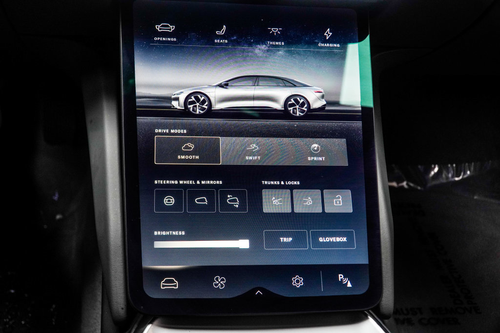 Used 2024 Lucid Air Pure RWD image 30
