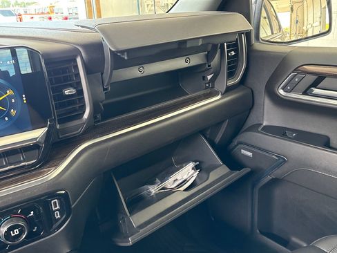 Used 2024 Chevrolet Silverado 1500 RST AWD/4WD image 48