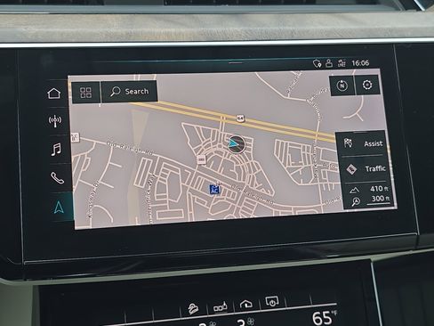 Used 2019 Audi e-tron Premium Plus AWD/4WD image 22