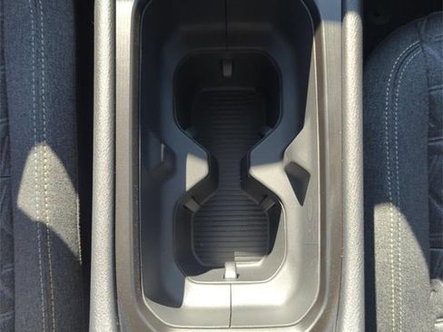 New 2025 Nissan Kicks SV image 23