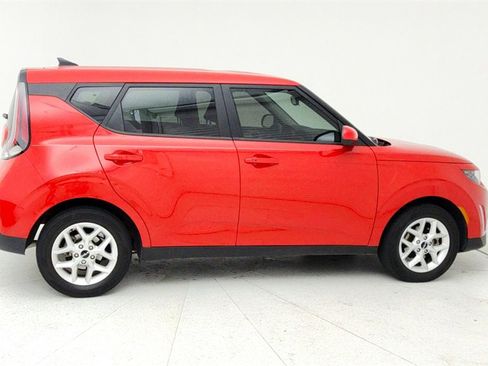 Used 2023 Kia Soul S image 7