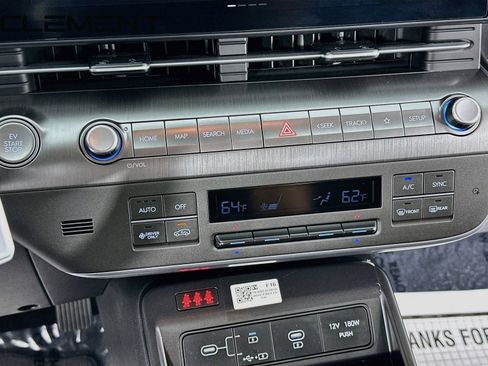 Certified 2024 Hyundai Kona SEL FWD image 22