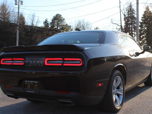 Used 2021 Dodge Challenger SXT RWD image 7