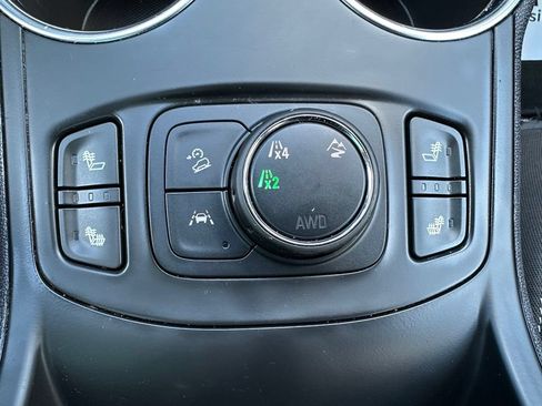 Used 2024 GMC Terrain SLT AWD/4WD image 26