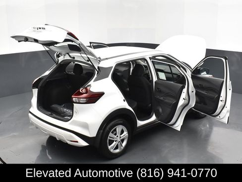 Used 2025 Nissan Kicks Play S FWD image 21
