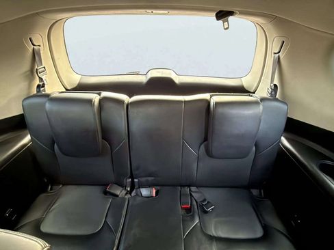 Used 2021 Nissan Armada SV image 17