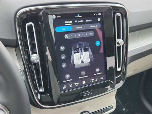 New 2026 Volvo XC40 B5 Plus w/ Protection Package Premier image 10