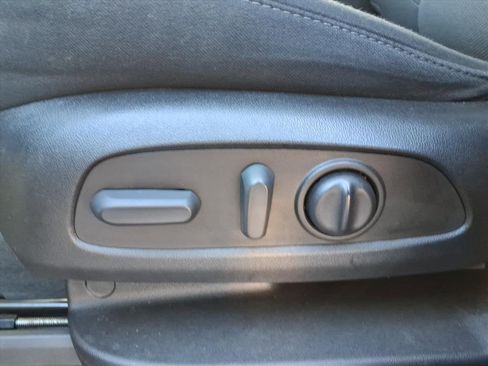 Certified 2023 Chevrolet Traverse LT image 24