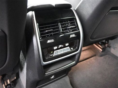 Used 2020 BMW X6 xDrive40i w/ Premium Package image 31