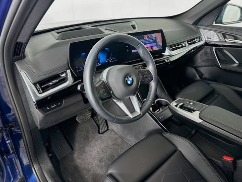 Used 2025 BMW X1 xDrive28i AWD/4WD image 14
