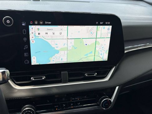 Used 2025 Chevrolet Equinox LT FWD image 21
