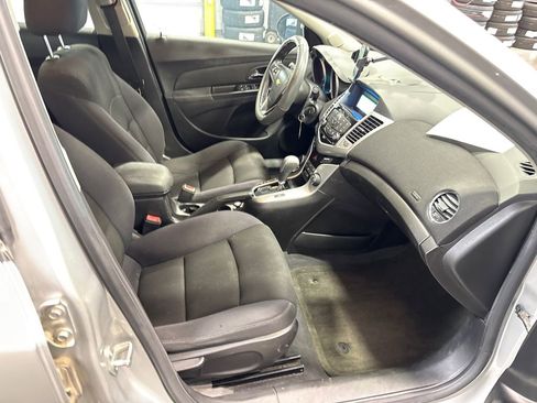 Used 2013 Chevrolet Cruze LT FWD image 13