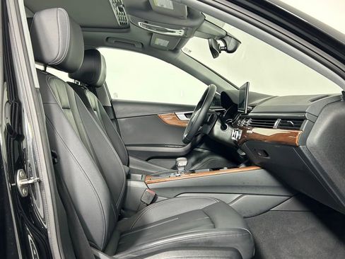 Used 2025 Audi A4 2.0T Premium image 10