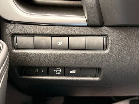 New 2026 Nissan Rogue SV w/ Cold Weather Package AWD/4WD image 31