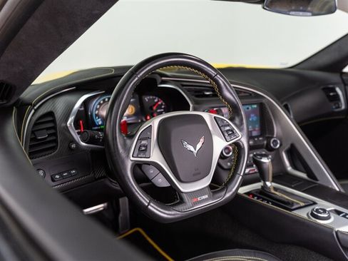 Used 2018 Chevrolet Corvette Z06 RWD image 97