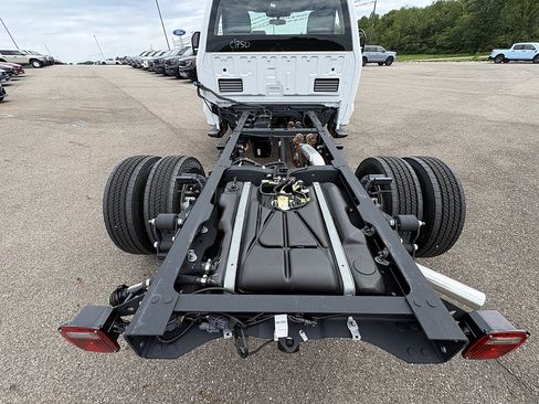 New 2026 Ford F550 4x4 Regular Cab Super Duty image 15