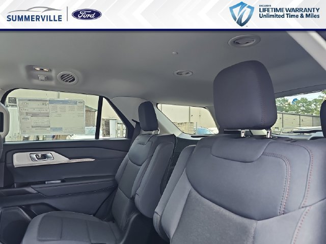 New 2026 Ford Explorer Active RWD image 17