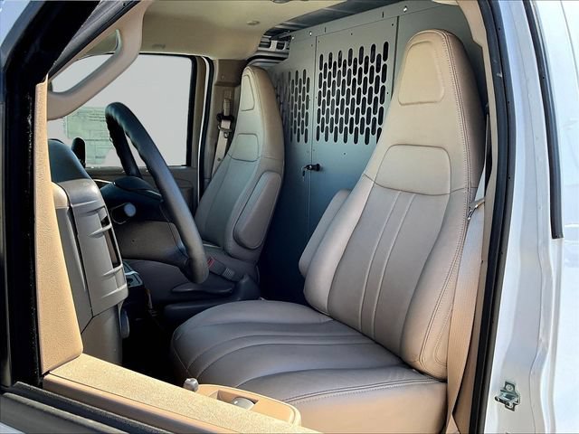 New 2026 Chevrolet Express 2500 RWD image 7