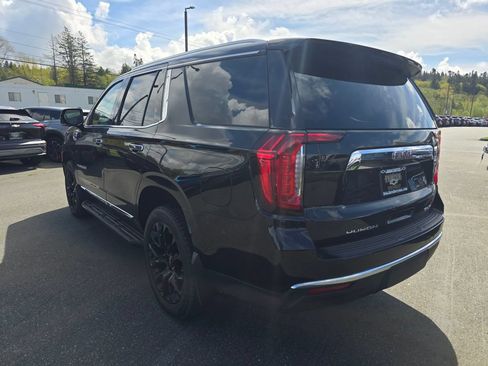 Used 2022 GMC Yukon SLT w/ SLT Luxury Package AWD/4WD image 5