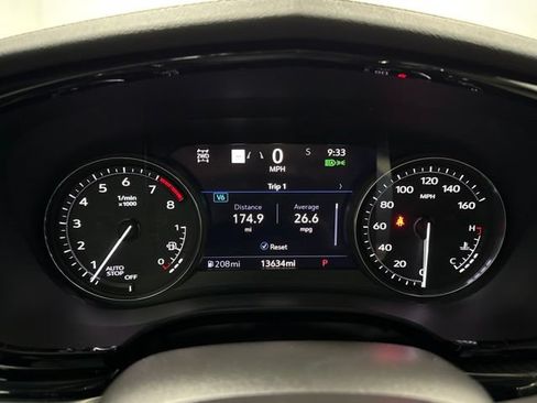 Used 2024 Cadillac XT6 Sport w/ Technology Package AWD/4WD image 14