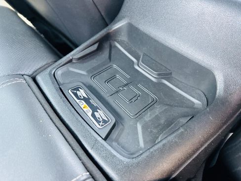 Used 2021 Chevrolet Camaro SS image 39