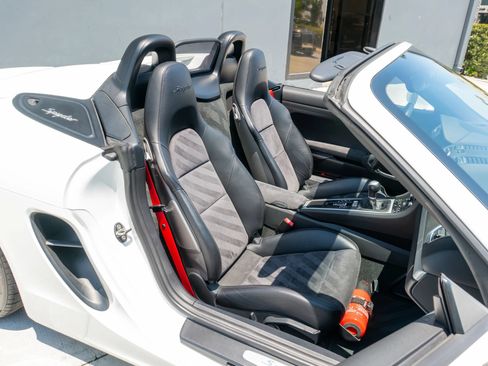 Used 2016 Porsche Boxster Spyder RWD image 55
