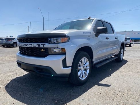 Used 2022 Chevrolet Silverado 1500 Limited Custom RWD image 2
