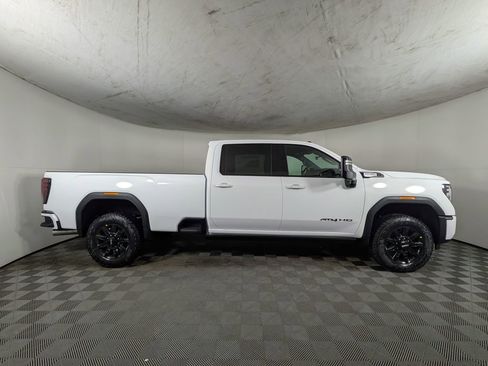 New 2026 GMC Sierra 3500 AT4 w/ AT4 Premium Plus Package image 6