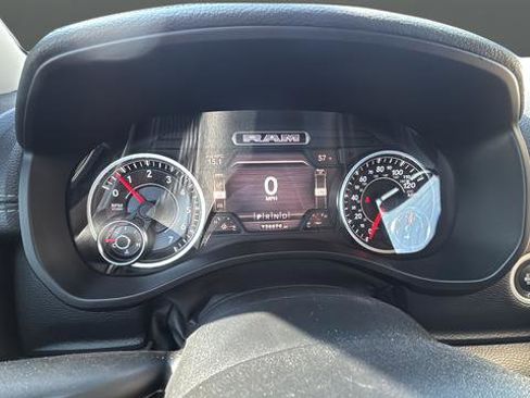 Used 2020 RAM 1500 Laramie AWD/4WD image 17