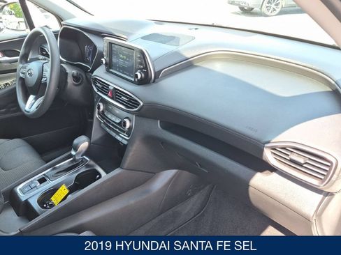 Used 2019 Hyundai Santa Fe SEL AWD/4WD image 32