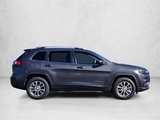 Used 2021 Jeep Cherokee Latitude Lux video 4