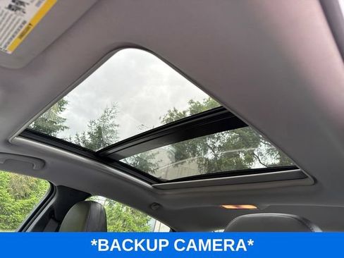 Used 2018 Chevrolet Malibu Premier w/ Premier True North Edition FWD image 8