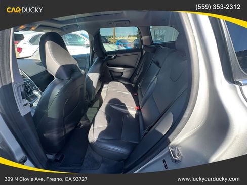 Used 2016 Volvo XC60 T5 Premier w/ Proximity Package FWD image 20