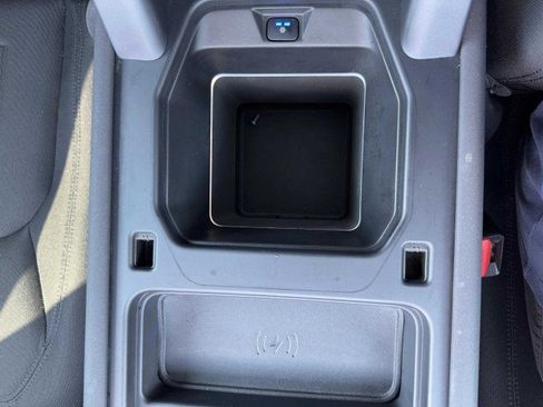 Used 2021 Land Rover Defender 90 image 33