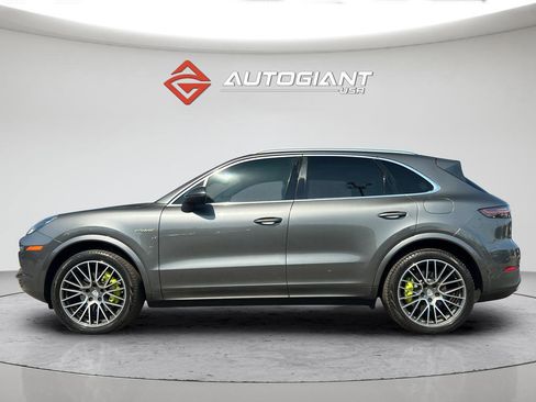 Used 2019 Porsche Cayenne E-Hybrid AWD/4WD image 5