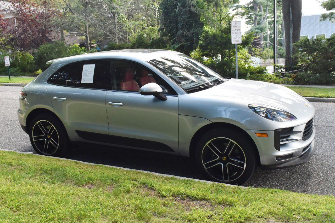 Used 2020 Porsche Macan AWD/4WD image 9
