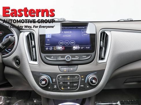 Used 2024 Chevrolet Malibu LT image 12