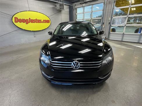 Used 2014 Volkswagen Passat 2.5 SE image 8