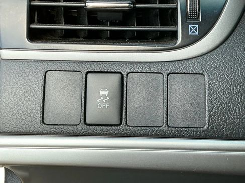 Used 2012 Toyota Camry SE image 33