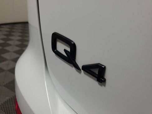 Used 2023 Audi Q4 e-tron Prestige w/ Black Optic Package image 8