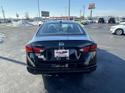 Used 2024 Nissan Altima 2.5 SV image 7