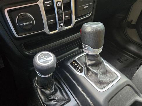 Used 2020 Jeep Gladiator Sport w/ Quick Order Package 24S AWD/4WD image 15