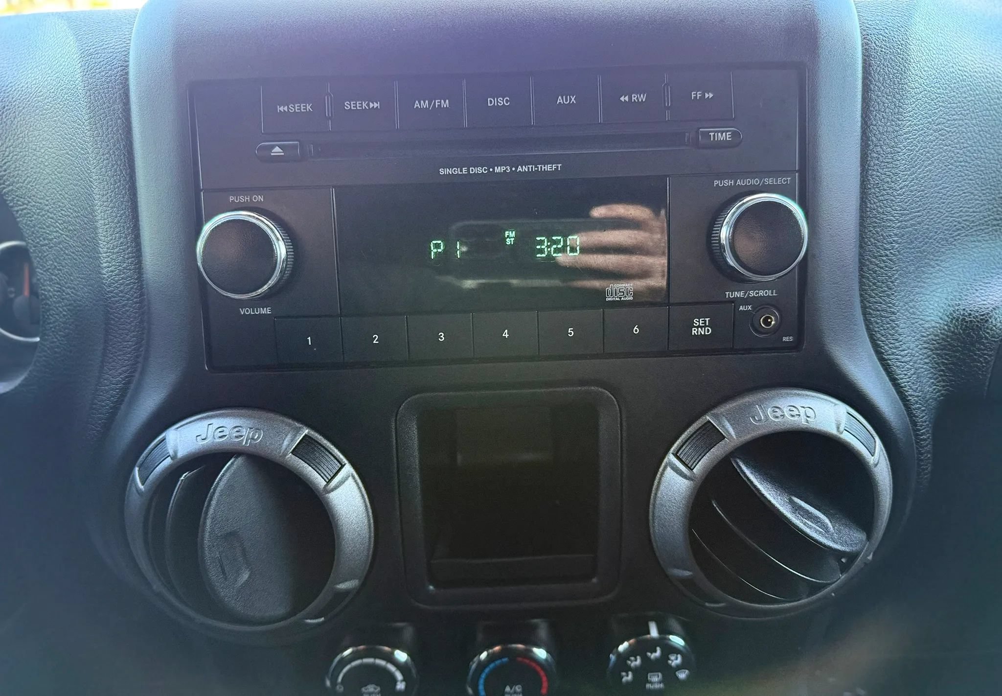 Used 2016 Jeep Wrangler Unlimited Sport AWD/4WD image 16