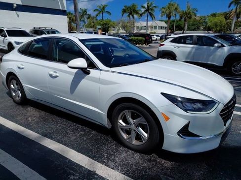 Used 2020 Hyundai Sonata SE image 2