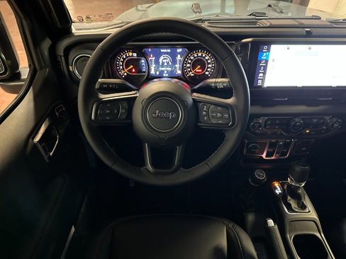 New 2026 Jeep Gladiator Sport image 13