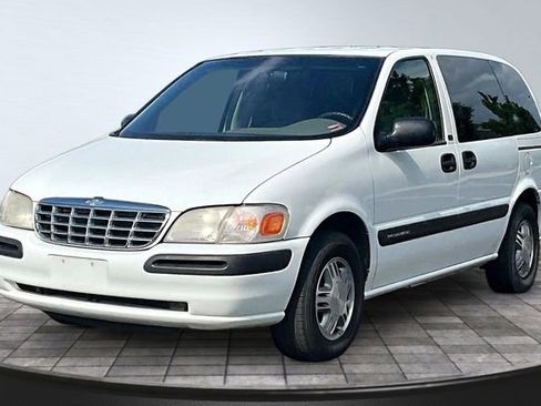 Used 2000 Chevrolet Venture LS FWD image 1