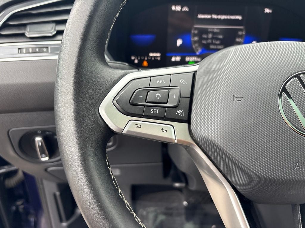 Used 2022 Volkswagen Tiguan SE AWD/4WD image 18